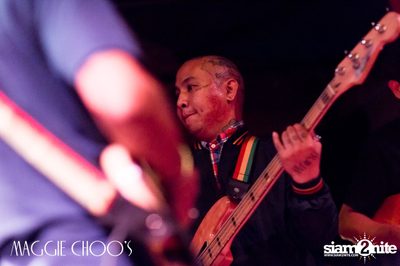 T-Bone Live ที่ร้าน แม็กกี้ ชูวส์, ถนนสีลม — photo 53