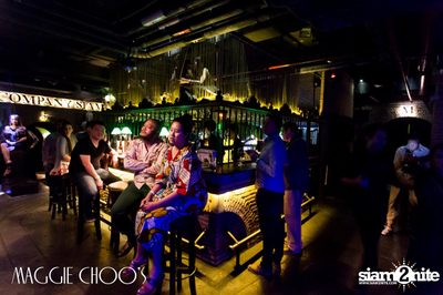 T-Bone Live ที่ร้าน แม็กกี้ ชูวส์, ถนนสีลม — photo 75
