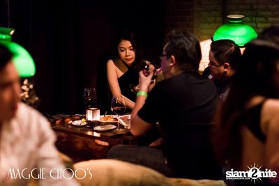 T-Bone Live ที่ร้าน แม็กกี้ ชูวส์, ถนนสีลม — photo 85