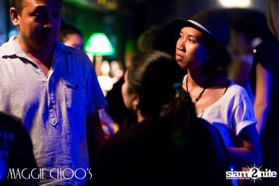 T-Bone Live ที่ร้าน แม็กกี้ ชูวส์, ถนนสีลม — photo 108