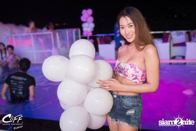 Connection Full Moon Party at Cliff Seaview Restaurant — photo 2