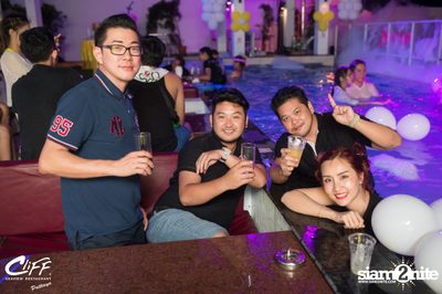 Connection Full Moon Party at Cliff Seaview Restaurant — photo 13