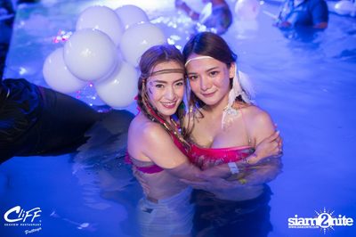 Connection Full Moon Party at Cliff Seaview Restaurant — photo 72
