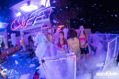 Connection Full Moon Party at Cliff Seaview Restaurant — photo 111