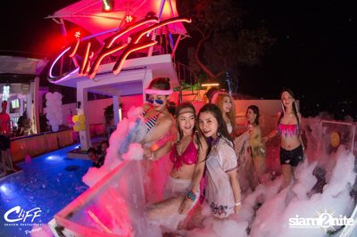 Connection Full Moon Party at Cliff Seaview Restaurant — photo 113