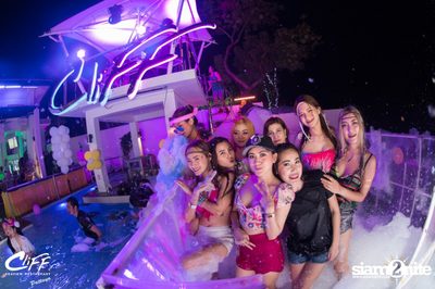 Connection Full Moon Party at Cliff Seaview Restaurant — photo 114