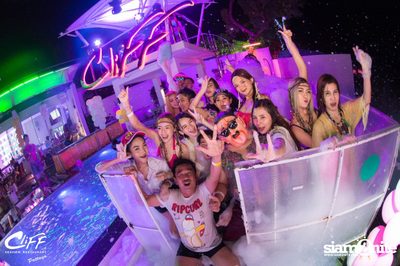 Connection Full Moon Party at Cliff Seaview Restaurant — photo 120