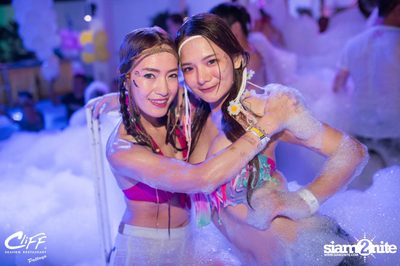 Connection Full Moon Party at Cliff Seaview Restaurant — photo 130