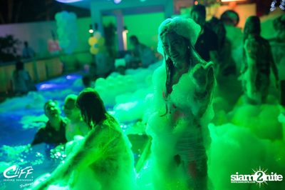 Connection Full Moon Party at Cliff Seaview Restaurant — photo 136