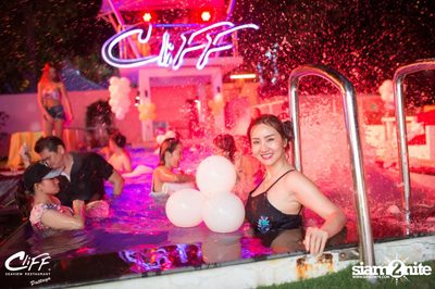 Connection Full Moon Party at Cliff Seaview Restaurant — photo 146