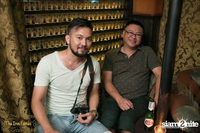 Mellow Motif Live ที่ร้าน ดิ ไอร่อน แฟรี่, ทองหล่อ — photo 4