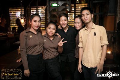 Mellow Motif Live ที่ร้าน ดิ ไอร่อน แฟรี่, ทองหล่อ — photo 13