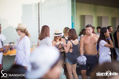 SO POOL PARTY ที่ วอเตอร์ คลับ โรงแรมโซฟิเทล โซ — photo 19