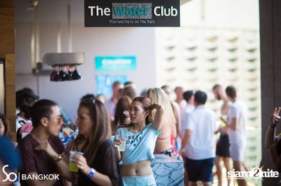 SO POOL PARTY ที่ วอเตอร์ คลับ โรงแรมโซฟิเทล โซ — photo 21