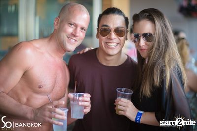 SO POOL PARTY ที่ วอเตอร์ คลับ โรงแรมโซฟิเทล โซ — photo 23