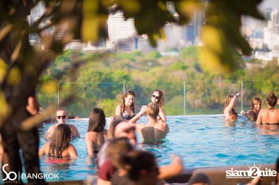 SO POOL PARTY ที่ วอเตอร์ คลับ โรงแรมโซฟิเทล โซ — photo 32