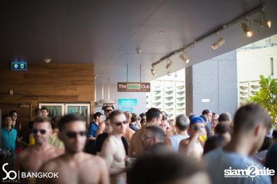 SO POOL PARTY ที่ วอเตอร์ คลับ โรงแรมโซฟิเทล โซ — photo 80