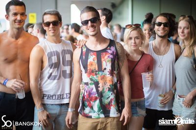 SO POOL PARTY ที่ วอเตอร์ คลับ โรงแรมโซฟิเทล โซ — photo 89