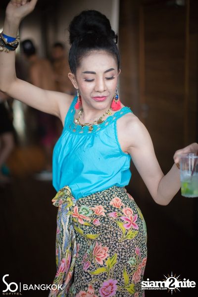 SO POOL PARTY ที่ วอเตอร์ คลับ โรงแรมโซฟิเทล โซ — photo 90