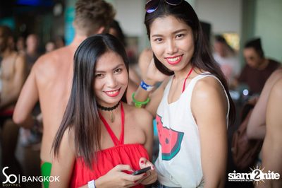 SO POOL PARTY ที่ วอเตอร์ คลับ โรงแรมโซฟิเทล โซ — photo 91