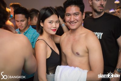 SO POOL PARTY ที่ วอเตอร์ คลับ โรงแรมโซฟิเทล โซ — photo 130