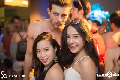 SO POOL PARTY ที่ วอเตอร์ คลับ โรงแรมโซฟิเทล โซ — photo 131