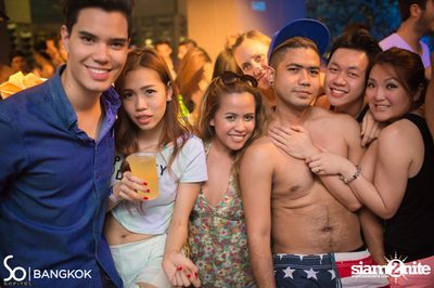 SO POOL PARTY ที่ วอเตอร์ คลับ โรงแรมโซฟิเทล โซ — photo 133