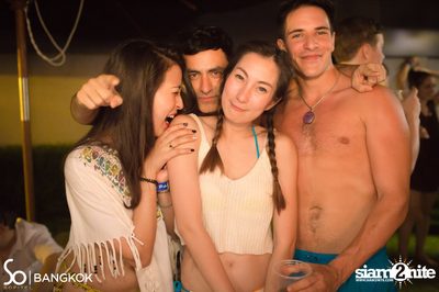 SO POOL PARTY ที่ วอเตอร์ คลับ โรงแรมโซฟิเทล โซ — photo 159