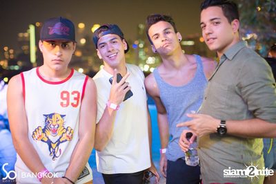 SO POOL PARTY ที่ วอเตอร์ คลับ โรงแรมโซฟิเทล โซ — photo 201