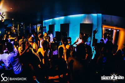 SO POOL PARTY ที่ วอเตอร์ คลับ โรงแรมโซฟิเทล โซ — photo 218