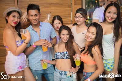 SO POOL PARTY ที่ วอเตอร์ คลับ โรงแรมโซฟิเทล โซ — photo 219
