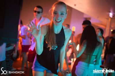 SO POOL PARTY ที่ วอเตอร์ คลับ โรงแรมโซฟิเทล โซ — photo 222