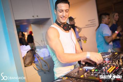 SO POOL PARTY ที่ วอเตอร์ คลับ โรงแรมโซฟิเทล โซ — photo 230