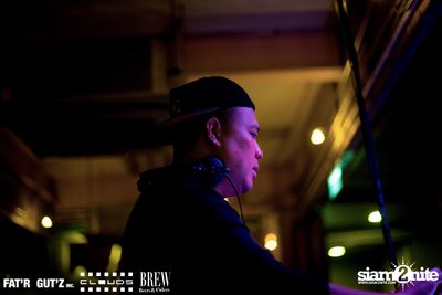 Seenspace Invasion ที่ร้าน Clouds, Fat'R Gut'z และ BREW Beers & Ciders — photo 1