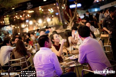 Seenspace Invasion ที่ร้าน Clouds, Fat'R Gut'z และ BREW Beers & Ciders — photo 5