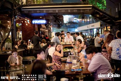 Seenspace Invasion ที่ร้าน Clouds, Fat'R Gut'z และ BREW Beers & Ciders — photo 27