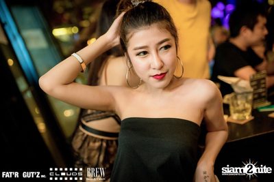 Seenspace Invasion ที่ร้าน Clouds, Fat'R Gut'z และ BREW Beers & Ciders — photo 41