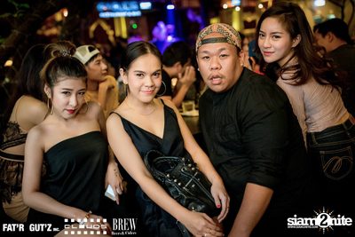 Seenspace Invasion ที่ร้าน Clouds, Fat'R Gut'z และ BREW Beers & Ciders — photo 43