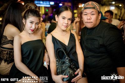 Seenspace Invasion ที่ร้าน Clouds, Fat'R Gut'z และ BREW Beers & Ciders — photo 44