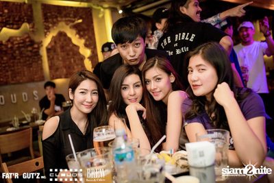 Seenspace Invasion ที่ร้าน Clouds, Fat'R Gut'z และ BREW Beers & Ciders — photo 76