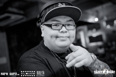 Seenspace Invasion ที่ร้าน Clouds, Fat'R Gut'z และ BREW Beers & Ciders — photo 79