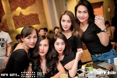 Seenspace Invasion ที่ร้าน Clouds, Fat'R Gut'z และ BREW Beers & Ciders — photo 83