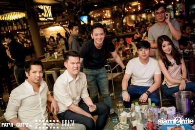Seenspace Invasion ที่ร้าน Clouds, Fat'R Gut'z และ BREW Beers & Ciders — photo 85