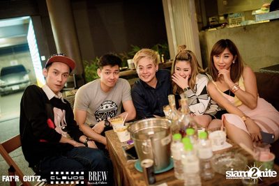 Seenspace Invasion ที่ร้าน Clouds, Fat'R Gut'z และ BREW Beers & Ciders — photo 95