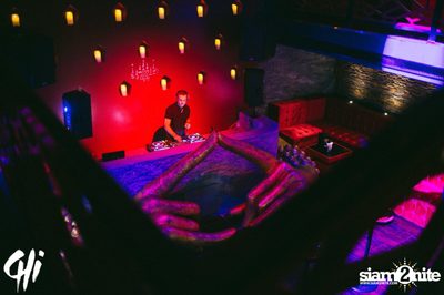 Friday Night at CHi - upscale dining and entertainment — photo 4