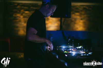 Friday Night at CHi - upscale dining and entertainment — photo 34