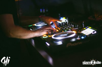 Friday Night at CHi - upscale dining and entertainment — photo 48