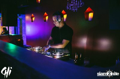 Friday Night at CHi - upscale dining and entertainment — photo 63