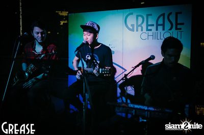 Saturday Night at GREASE Bangkok, Sukhumvit 49 — photo 16