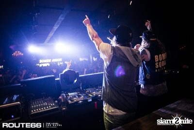 Bombs Away Live ที่ รูท 66 คลับ. อาร์ซีเอ กรุงเทพ — photo 143